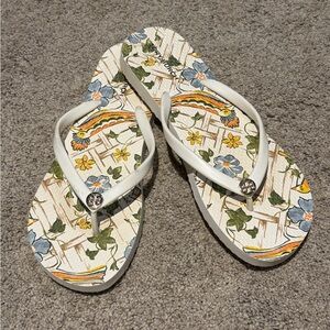 Tory Burch White Floral Printed Flip Flop Sandals